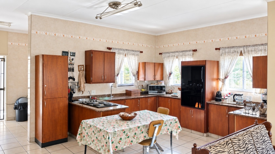 4 Bedroom Property for Sale in Wilkoppies North West